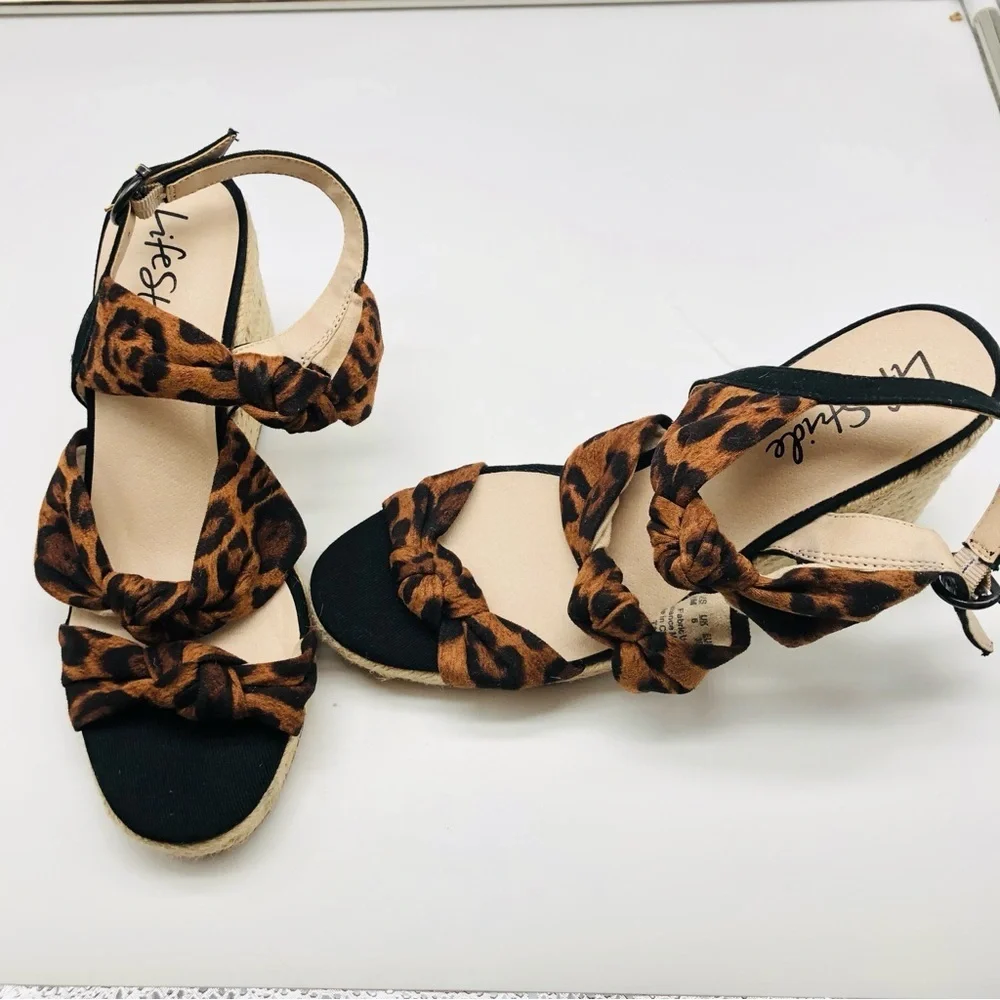Life Stride Velocity 2.0 Size 9 Wedge Sandal NWOT